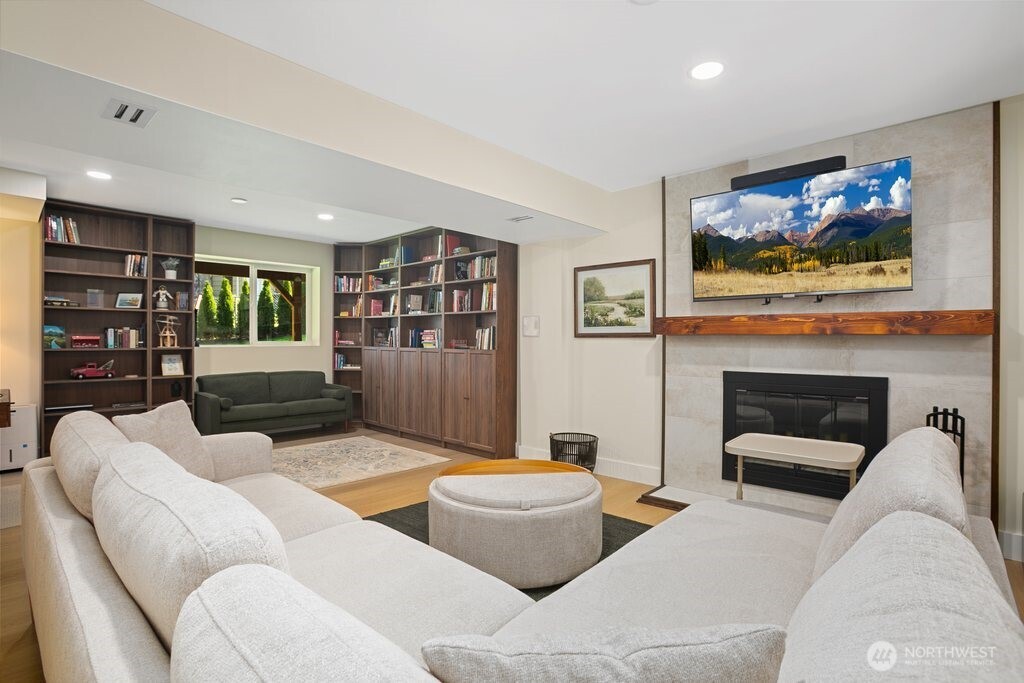 19911 34th Drive Southeast Bothell, WA 98012 - Photo 18 of 29