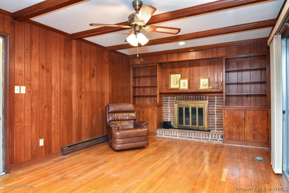 112 Little John Road Williamsburg, VA 23185 - Photo 13 of 38 Family room