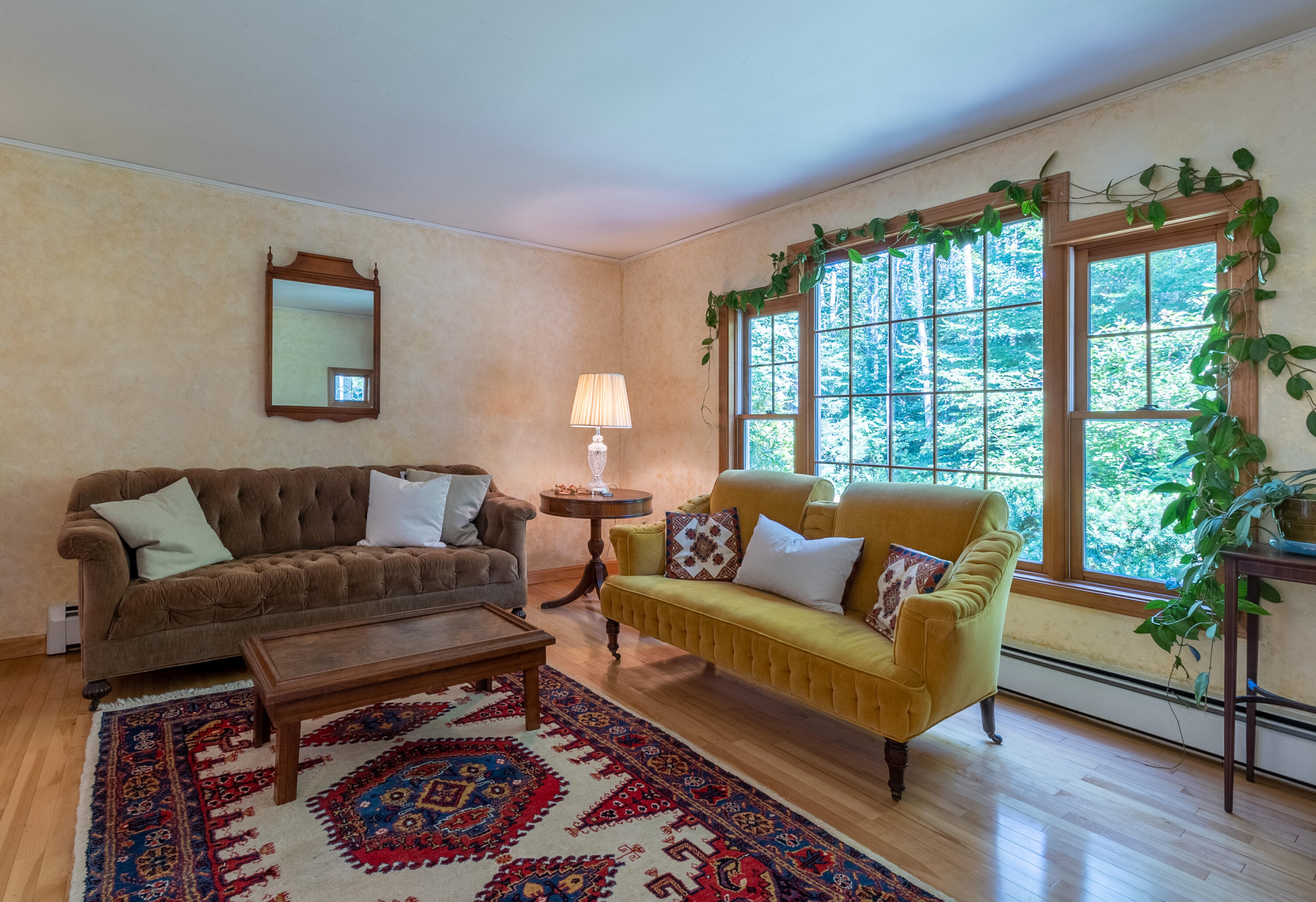 697 River Road Arundel, ME 04046 - Photo 9 of 50 Living Room