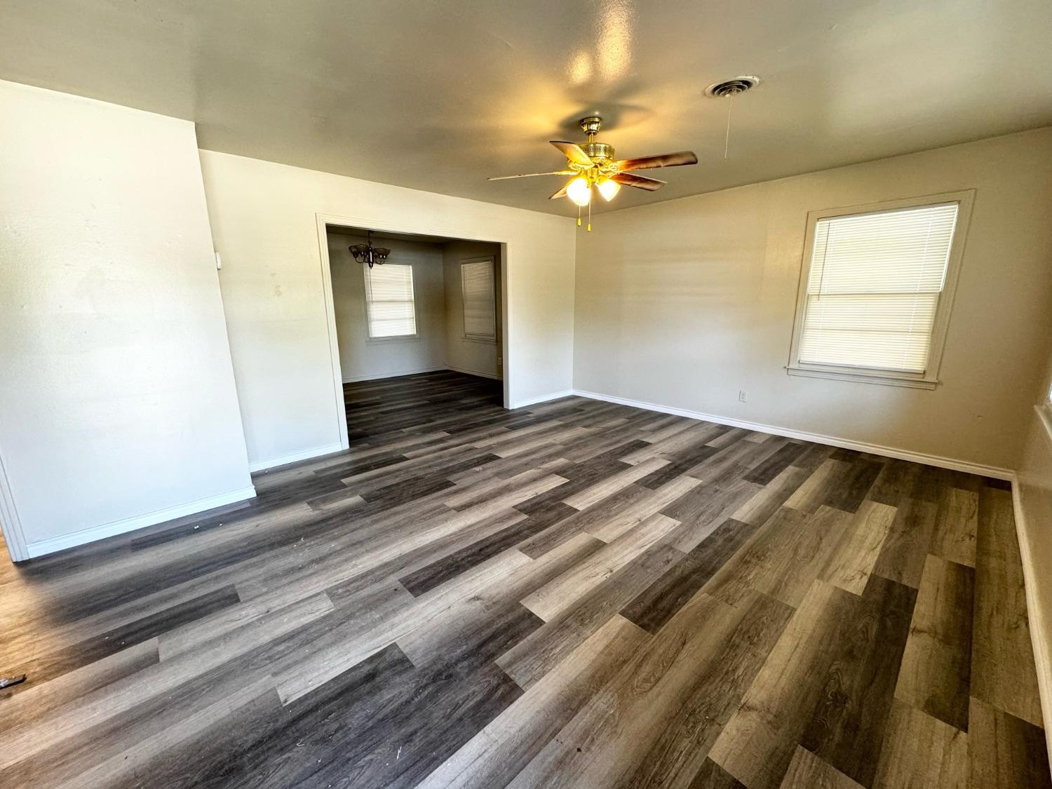 4301 31st Street Lubbock, TX 79410 - Photo 12 of 14 Photo 12