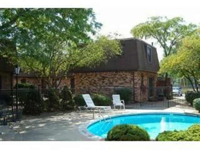 5015 North Crooks Road, Unit 30 Royal Oak, MI 48073 - Photo 1 of 1 31022459.JPG
