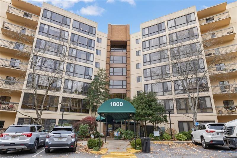 1800 Clairmont Lake Decatur, GA 30033 - Photo 27 of 31 a building view