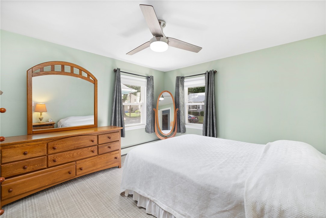 96 Rome Avenue Providence, RI 02908 - Photo 4 of 24
