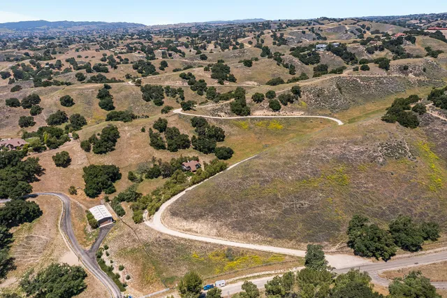$3,599,000 | 3333-3349 Long Valley Road, Santa Ynez, CA 93460