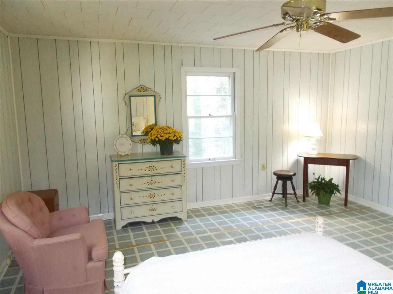26 Robbins Street Sumiton, AL 35148 - Photo 5 of 28