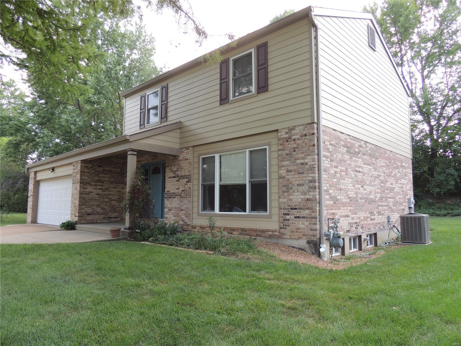 319 Blue Ridge Pl Court Ballwin, MO 63011 - Photo 4 of 50 Gallery Image 4