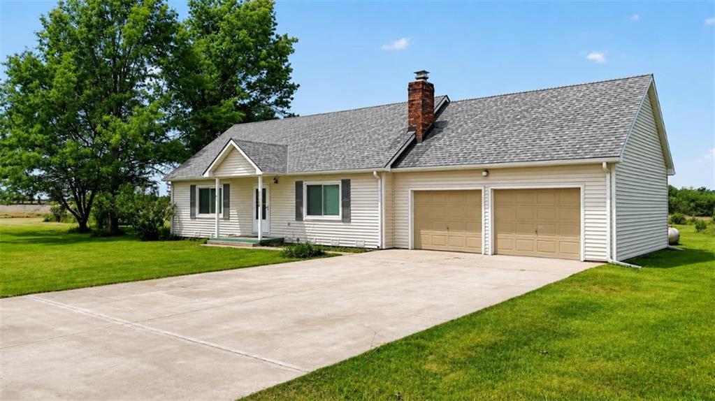 24960 Earnest Road Lane, KS 66042 - Photo 5 of 37