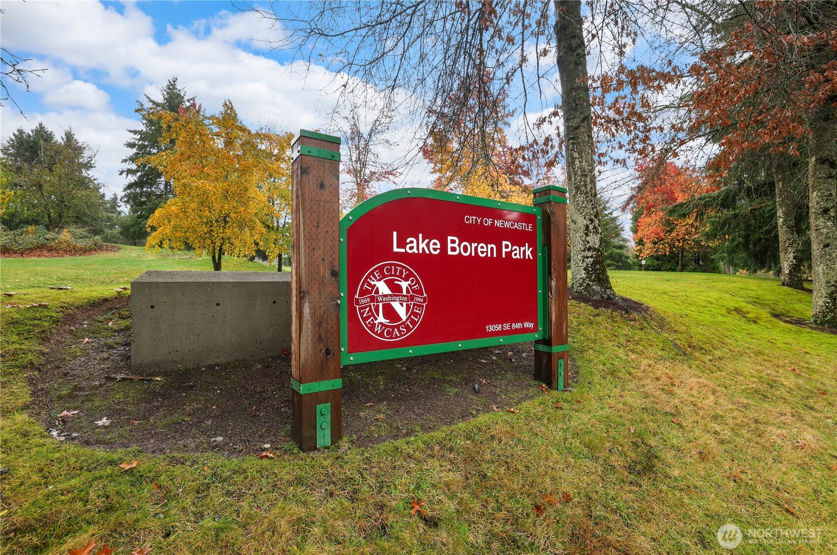 7410 Newcastle Golf Club Road, Unit G Newcastle, WA 98059 - Photo 35 of 39