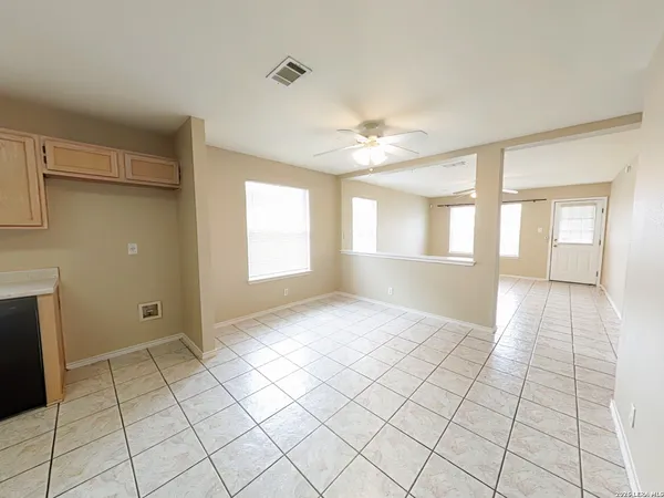 $1,600 | 8503 Shooting Quail, San Antonio, TX 78250