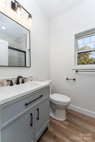 $675,000 | 131 Dalton Court, Lake Lure, NC 28746