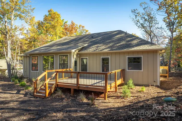 $675,000 | 131 Dalton Court, Lake Lure, NC 28746