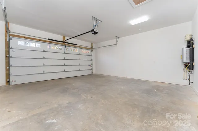 $675,000 | 131 Dalton Court, Lake Lure, NC 28746