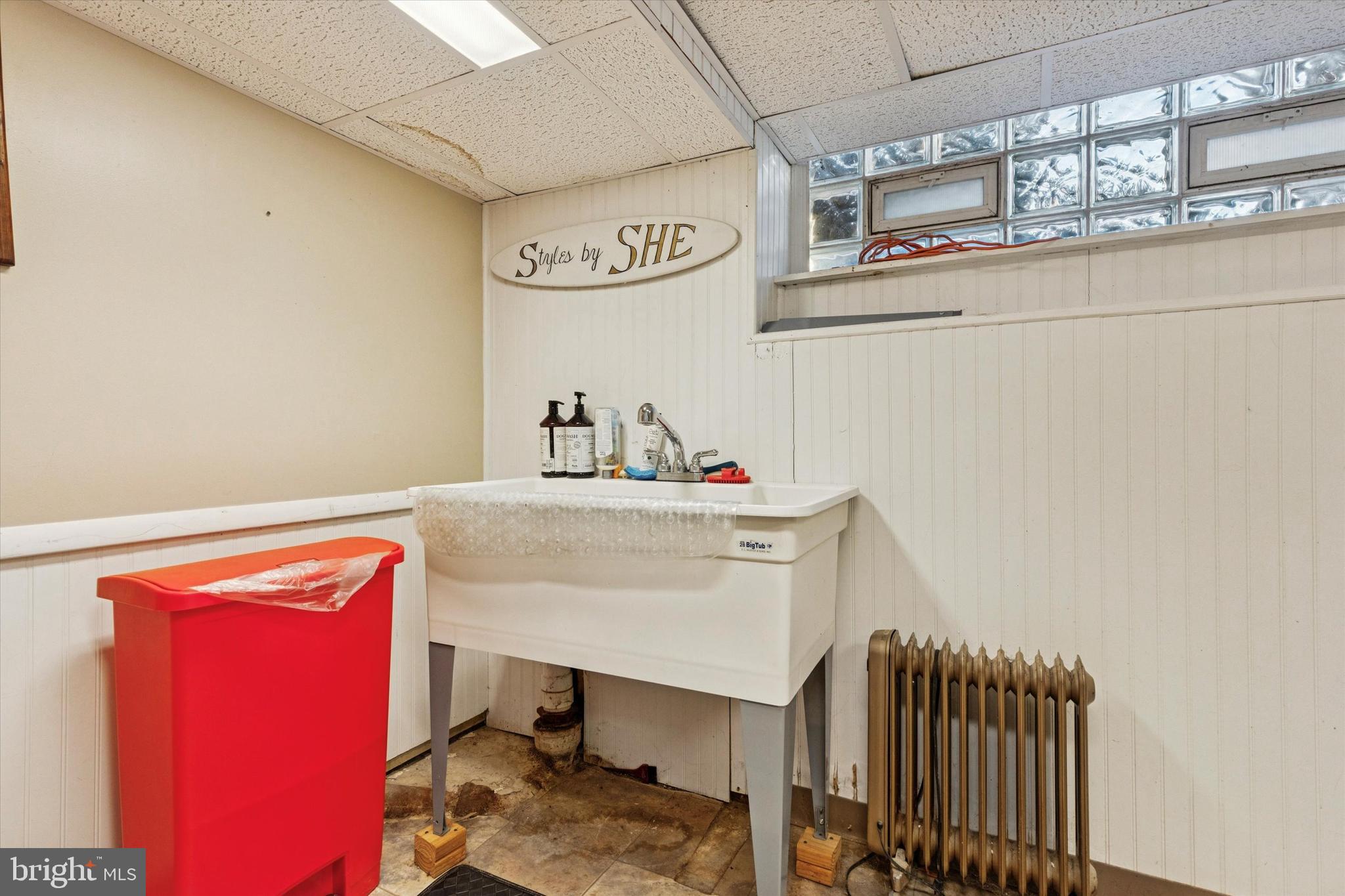 6329 East Valley Green Road Flourtown, PA 19031 - Photo 23 of 23 a utility room with dryer and washer
