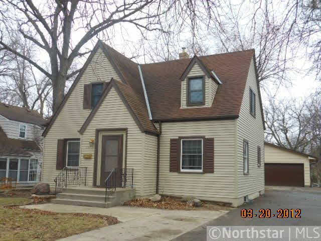512 Lynn Road Southwest Hutchinson, MN 55350 - Photo 1 of 14 Gallery Image 1