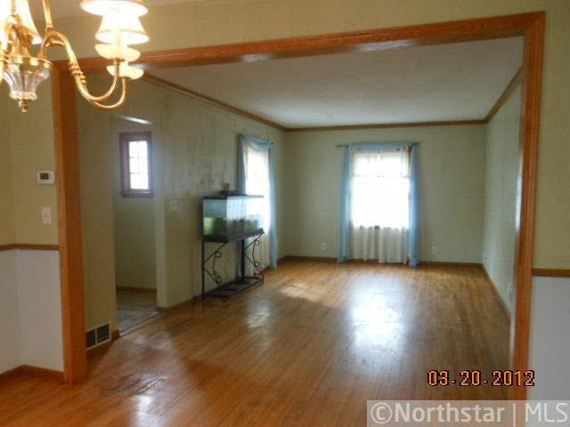 512 Lynn Road Southwest Hutchinson, MN 55350 - Photo 4 of 14 Gallery Image 4