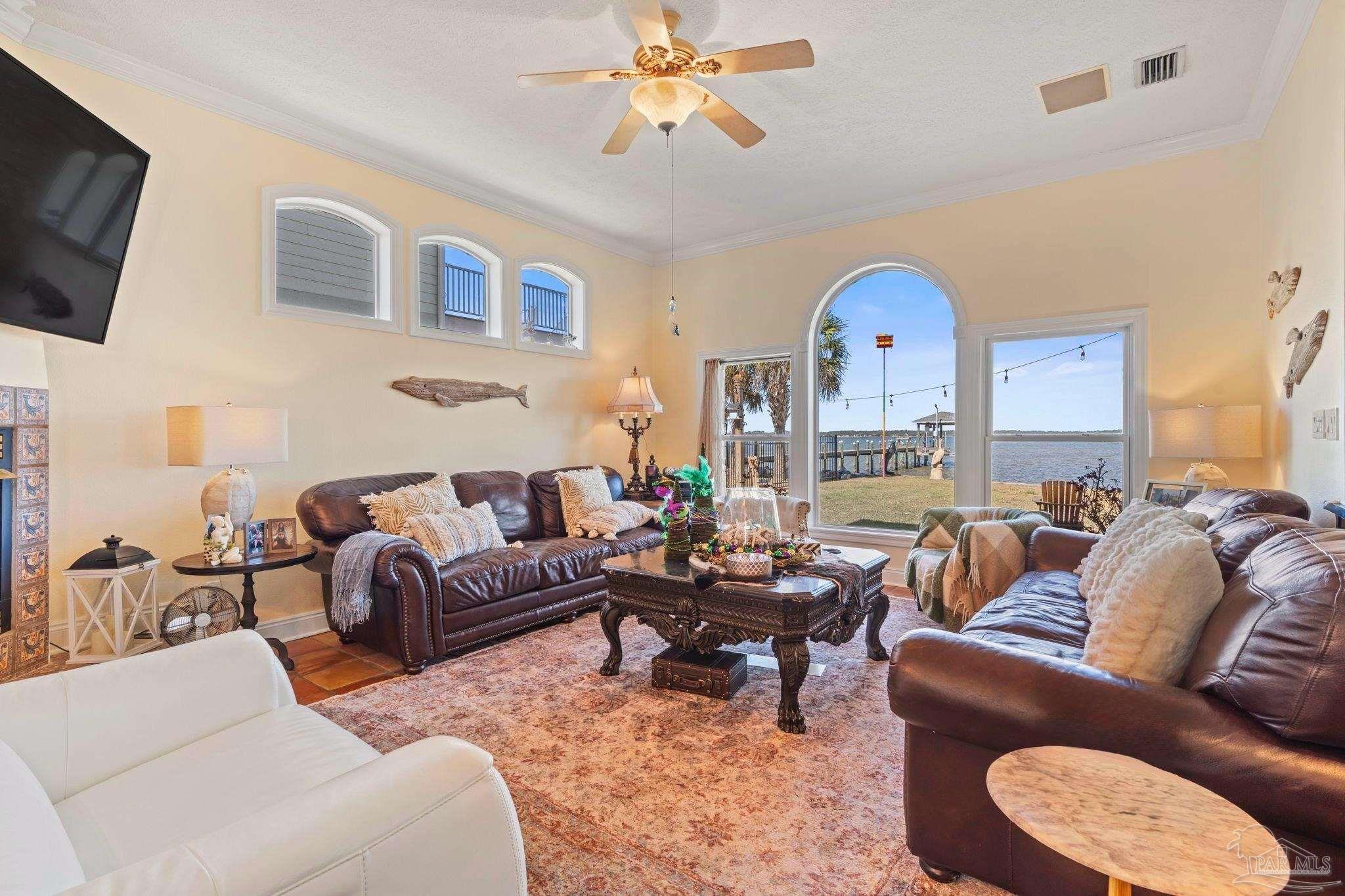 5460 North Shore Road Pensacola, FL 32507 - Photo 4 of 49 Gallery Image 4