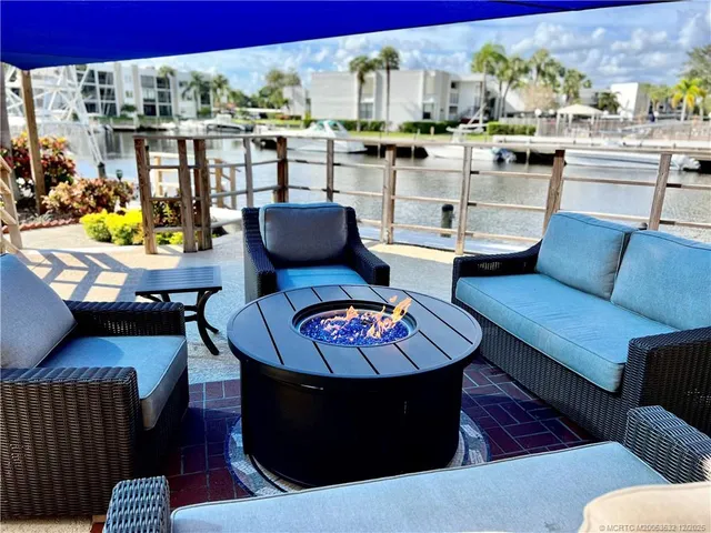 $410,000 | 1950 Southwest Palm City Road, Unit 1207, Stuart, FL 34994