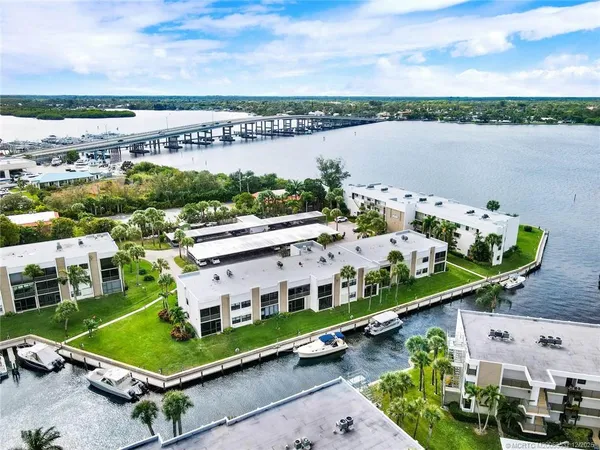 $398,500 | 1950 Southwest Palm City Road, Unit 1207, Stuart, FL 34994