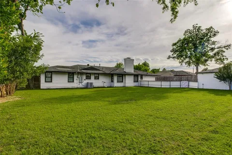 $799,900 | 6207 Royal Lane, Dallas, TX 75230