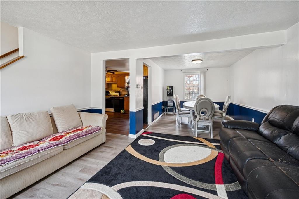 1914 Riggs Road South Park, PA 15129 - Photo 15 of 40