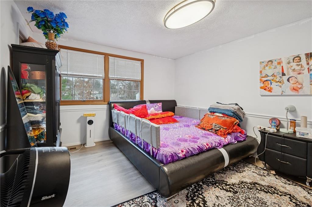 1914 Riggs Road South Park, PA 15129 - Photo 18 of 40