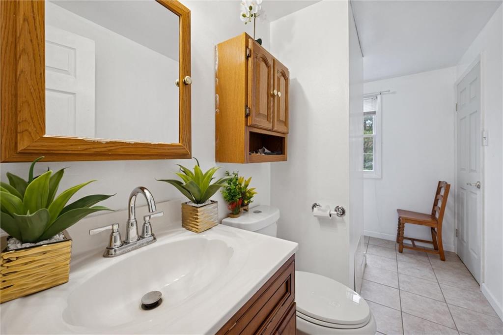 1914 Riggs Road South Park, PA 15129 - Photo 20 of 40