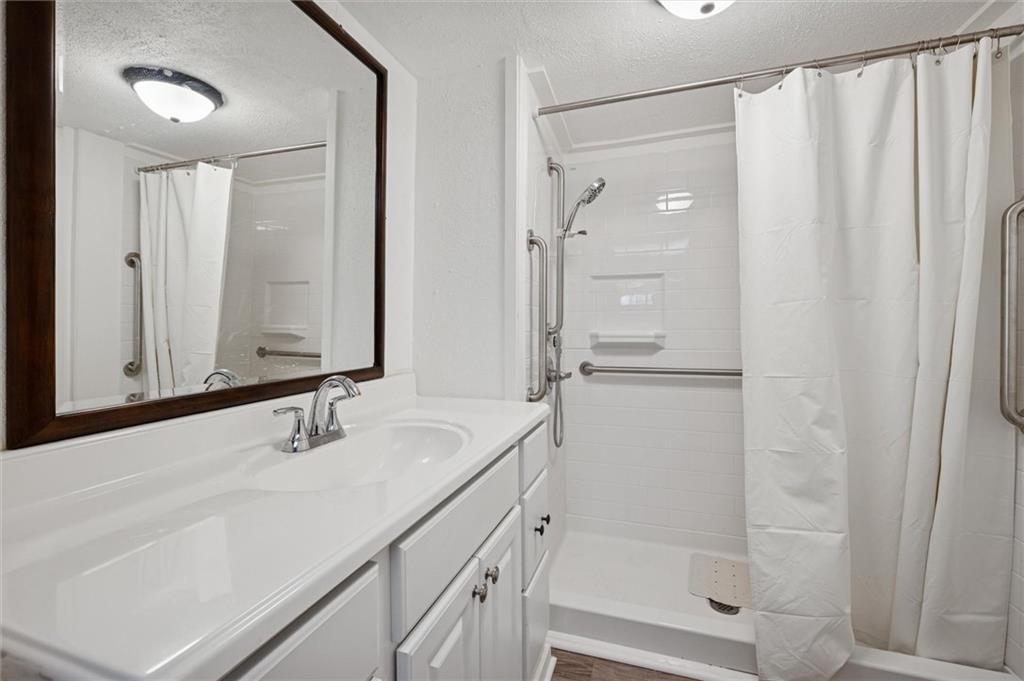 1914 Riggs Road South Park, PA 15129 - Photo 31 of 40