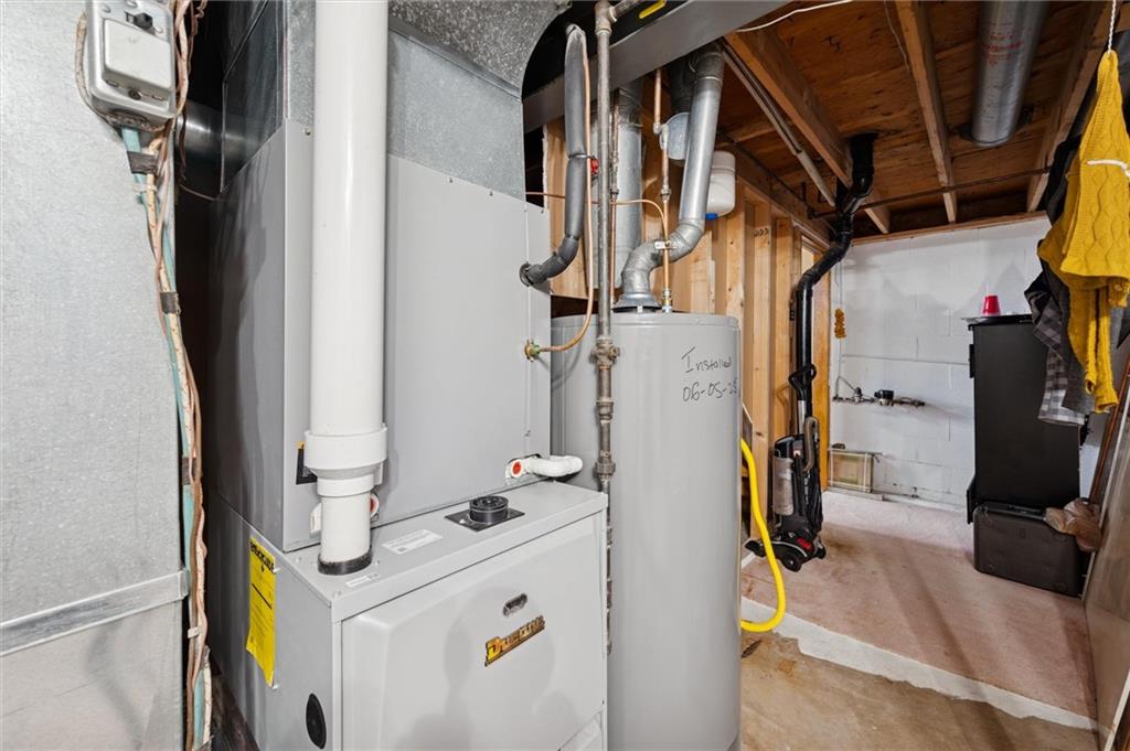 1914 Riggs Road South Park, PA 15129 - Photo 33 of 40