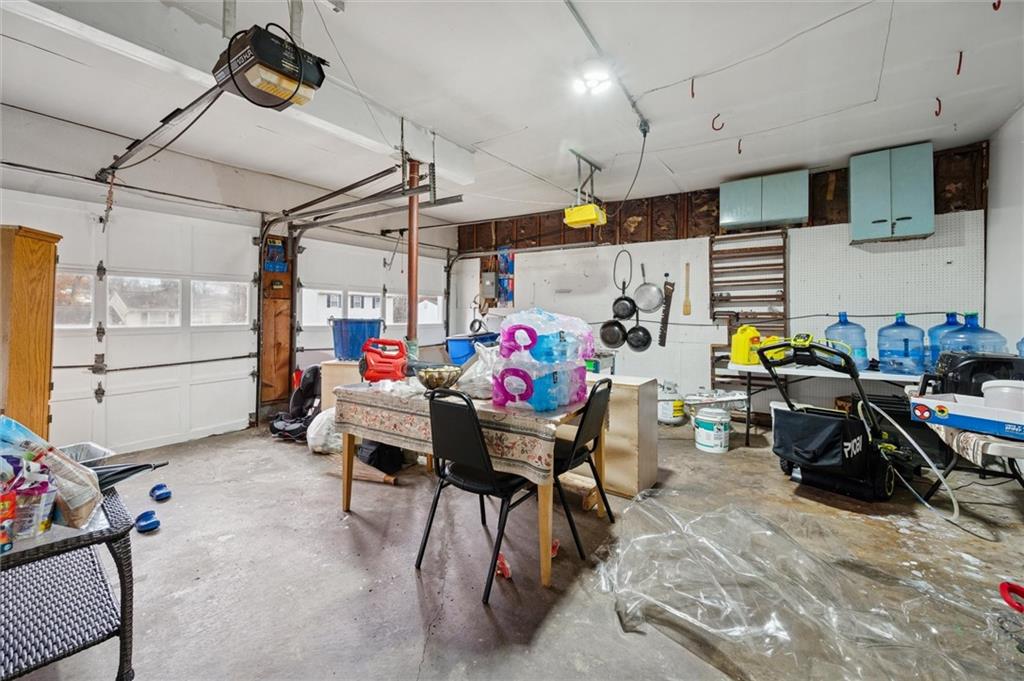 1914 Riggs Road South Park, PA 15129 - Photo 34 of 40