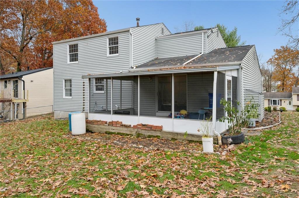 1914 Riggs Road South Park, PA 15129 - Photo 39 of 40