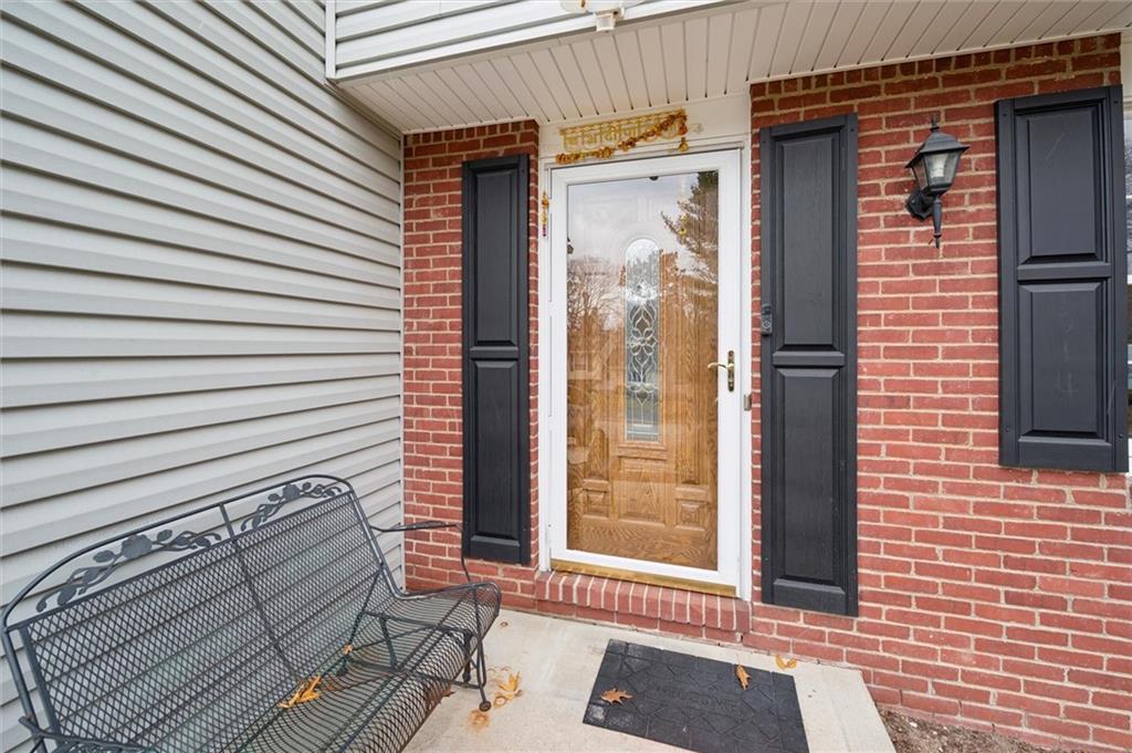 1914 Riggs Road South Park, PA 15129 - Photo 5 of 40