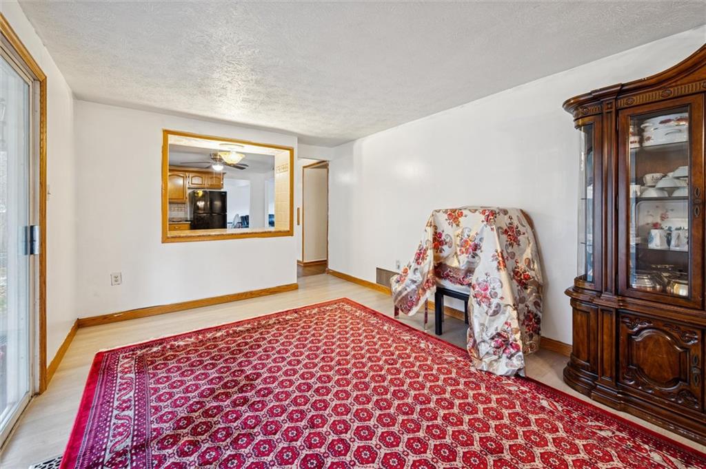 1914 Riggs Road South Park, PA 15129 - Photo 8 of 40