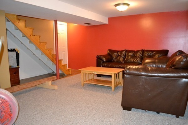 7 Castle Road Westford, MA 01886 - Photo 18 of 19 Gallery Image 18