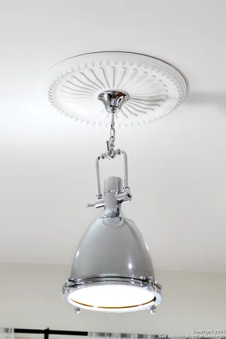 $1,950 | 120 Shadrach Street, San Antonio, TX 78203