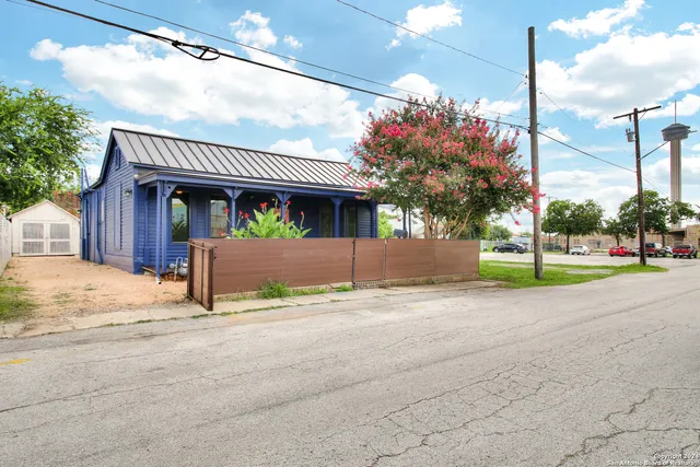 $1,950 | 120 Shadrach Street, San Antonio, TX 78203