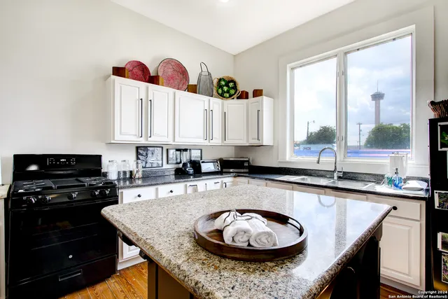 $1,950 | 120 Shadrach Street, San Antonio, TX 78203