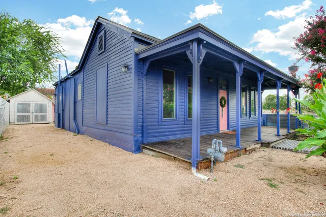 $1,950 | 120 Shadrach Street, San Antonio, TX 78203