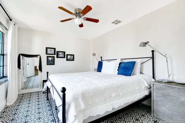 $1,950 | 120 Shadrach Street, San Antonio, TX 78203