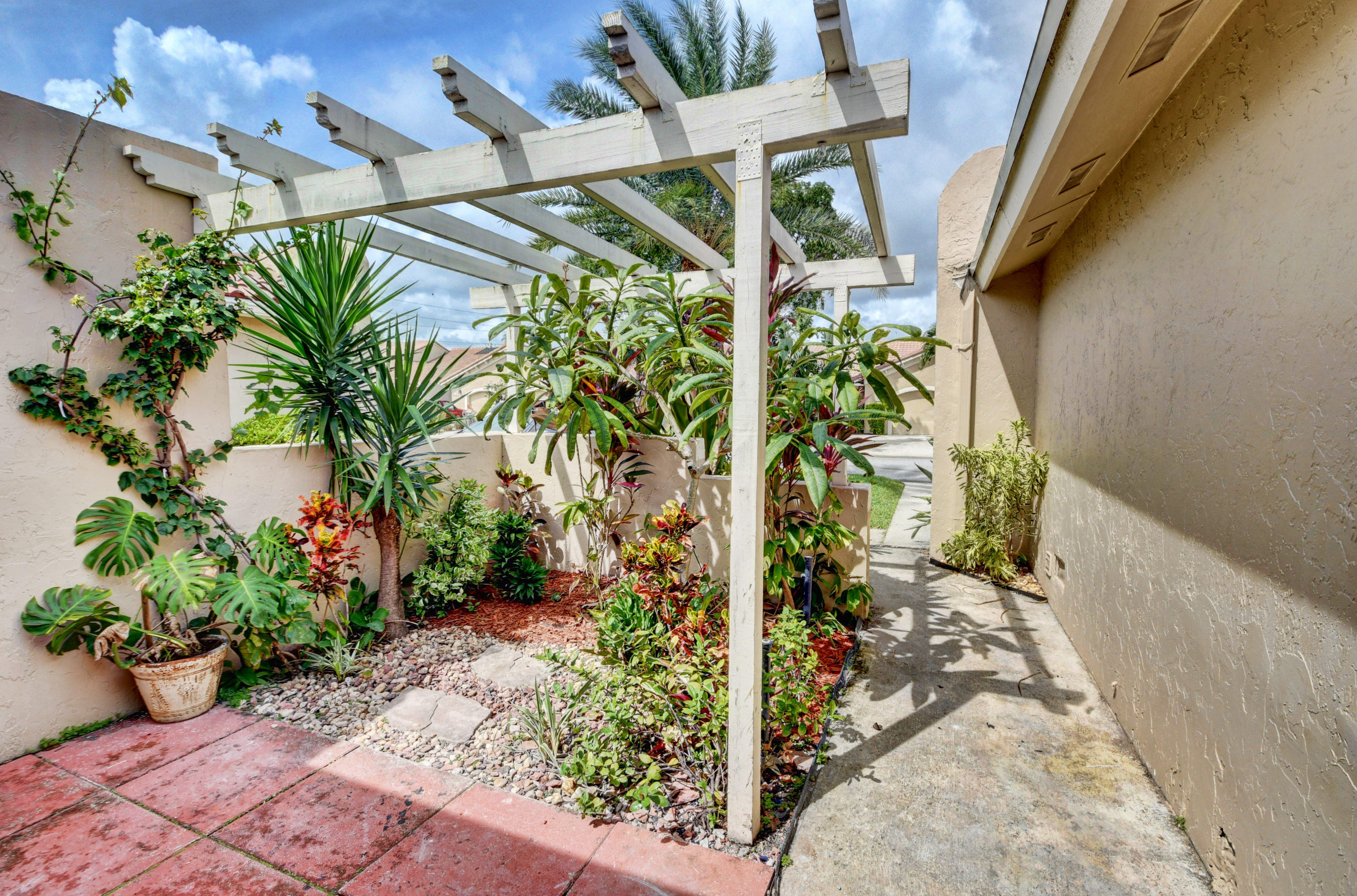 6924 Barbarossa Street Boca Raton, FL 33433 - Photo 3 of 48 DSC_3108_09_10_11_12