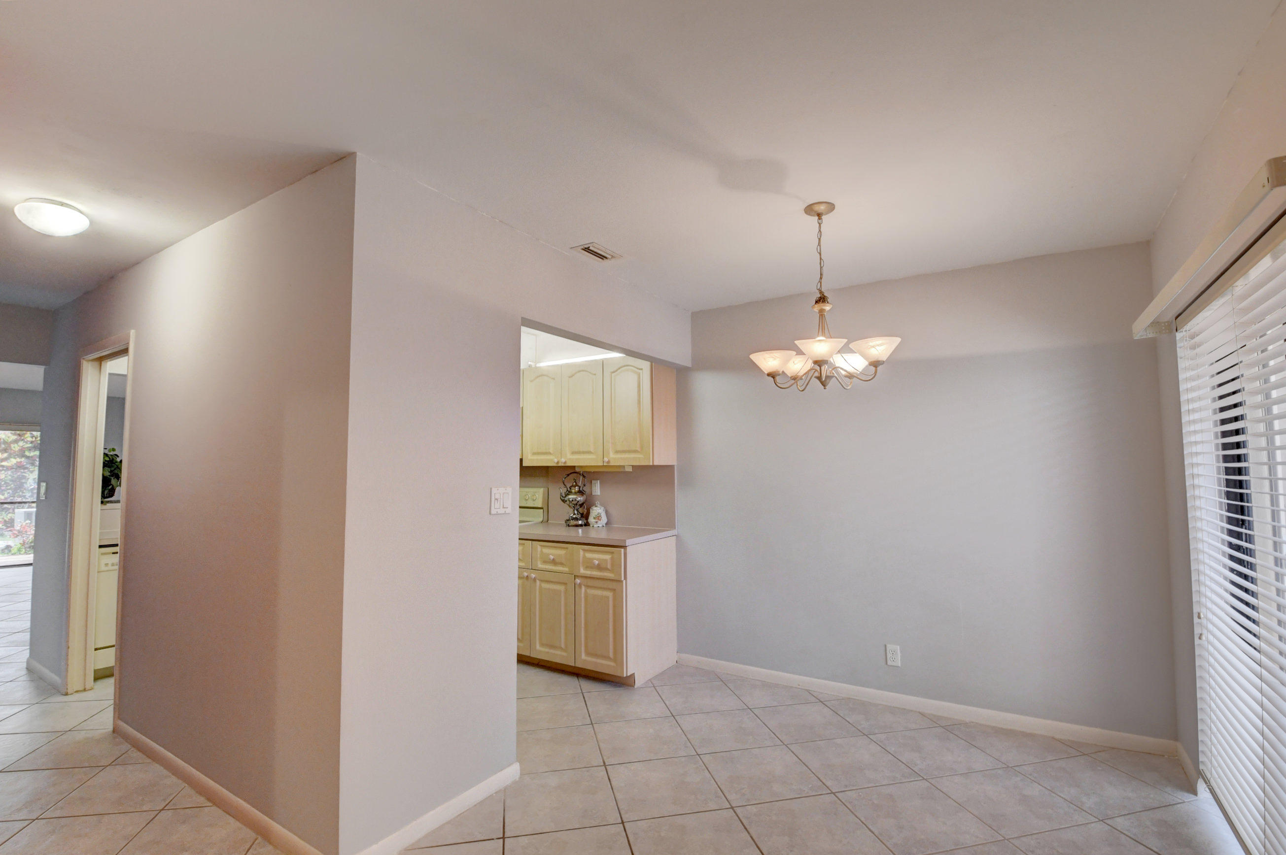 6924 Barbarossa Street Boca Raton, FL 33433 - Photo 6 of 48 DSC_3173_4_5_6_7