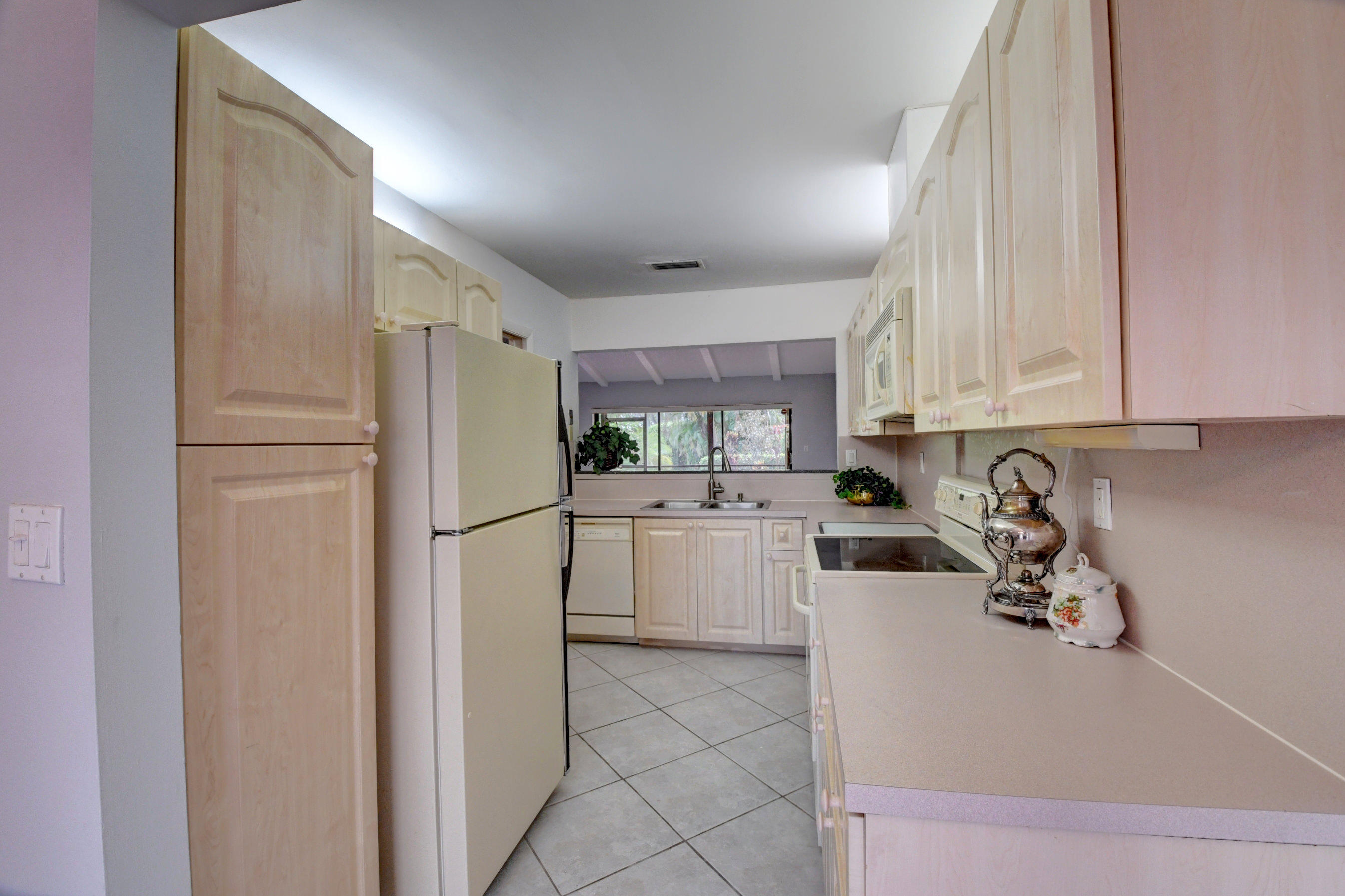 6924 Barbarossa Street Boca Raton, FL 33433 - Photo 10 of 48 DSC_3193_4_5_6_7