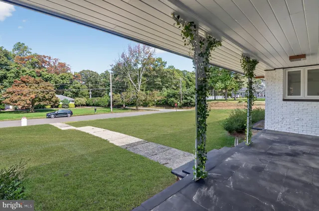 $875,000 | 8 Lake Drive, Freehold, NJ 07728