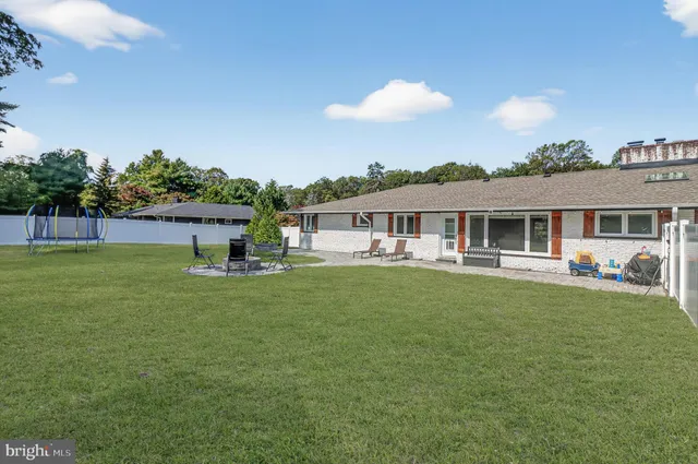 $875,000 | 8 Lake Drive, Freehold, NJ 07728