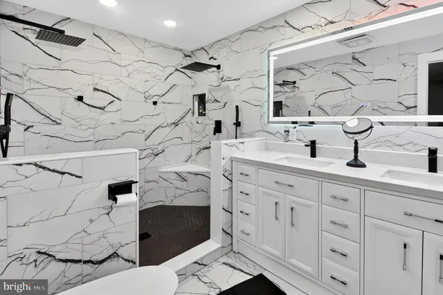 $875,000 | 8 Lake Drive, Freehold, NJ 07728