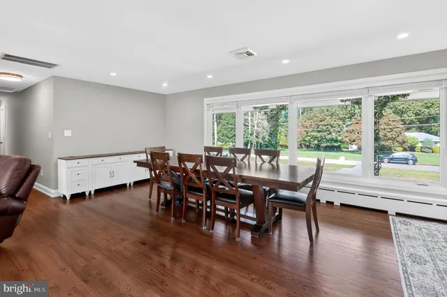 $875,000 | 8 Lake Drive, Freehold, NJ 07728