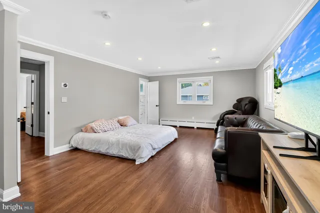 $875,000 | 8 Lake Drive, Freehold, NJ 07728