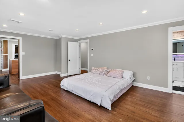 $875,000 | 8 Lake Drive, Freehold, NJ 07728