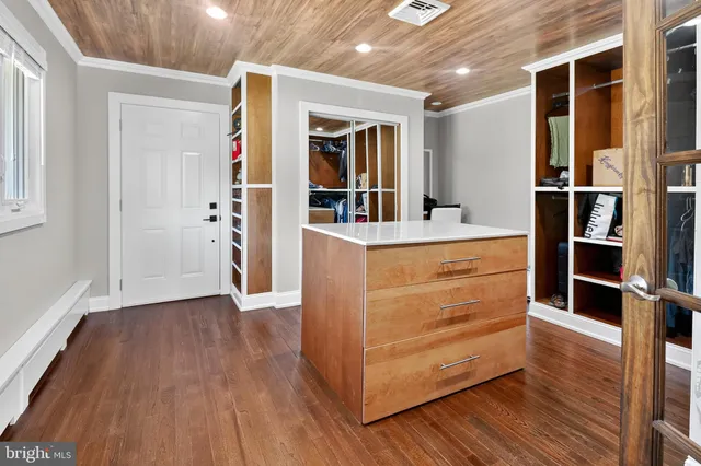 $875,000 | 8 Lake Drive, Freehold, NJ 07728