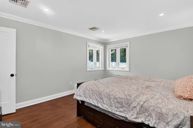 $875,000 | 8 Lake Drive, Freehold, NJ 07728