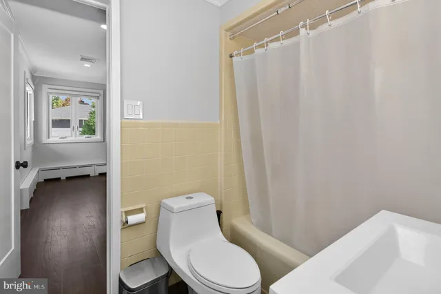 $875,000 | 8 Lake Drive, Freehold, NJ 07728